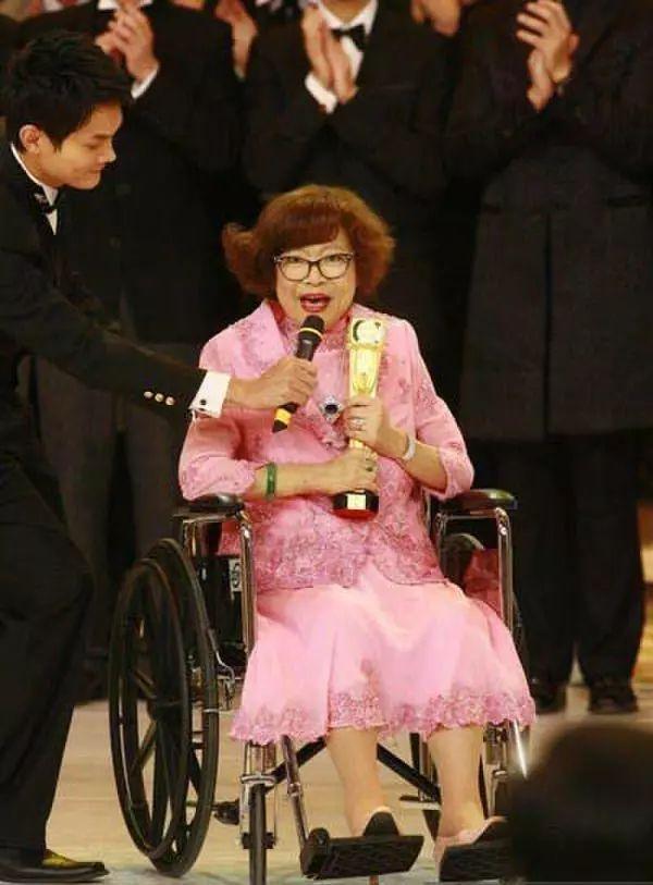 "肥姐"去世10年后,郑少秋终于公开离婚真相!他被误会了30年_沈殿霞