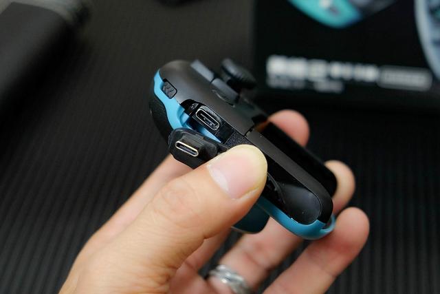 原创轻松拖看地图视野黄蜂2体感限量版测评快人一步成王者