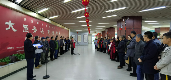 庆贺新中国七十华诞高原雪山画派作品展亮相西宁