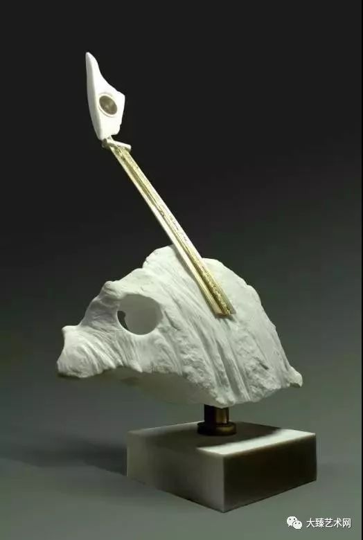 雕塑名家林岗令人惊叹的艺术用废旧材料展示东方文化