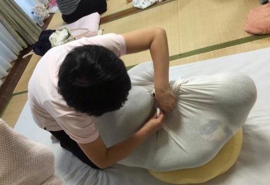 原创在这里人人都被五花大绑乍一看还以为是绑架现场其实是在治病