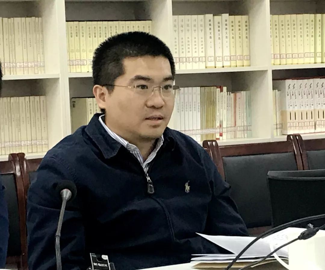 区委副书记,政法委书记范志斌,副区长刘阳青陪同.