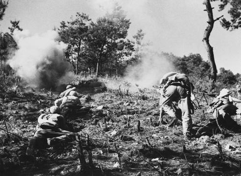 志愿军孤胆英雄一人俘敌63创单兵俘敌纪录英军营长装死