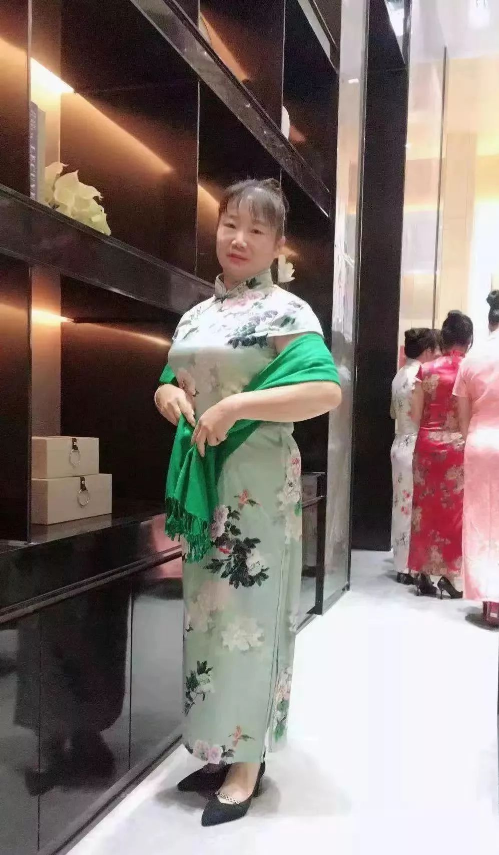 09林云凤10林维琼11刘杰均12覃倩玲13覃月凤地址: 二店信宜镇隆丽源美