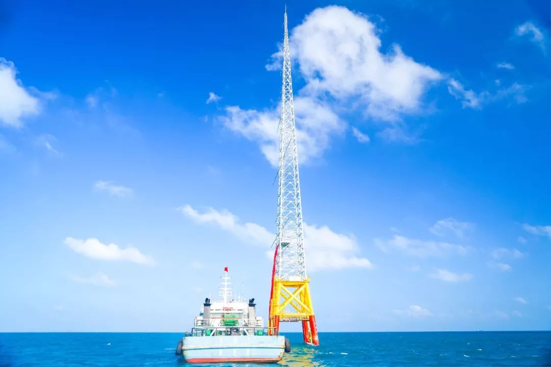 国内首座近海深水测风塔竣工创造国内海上风电领域46米水深最快安装