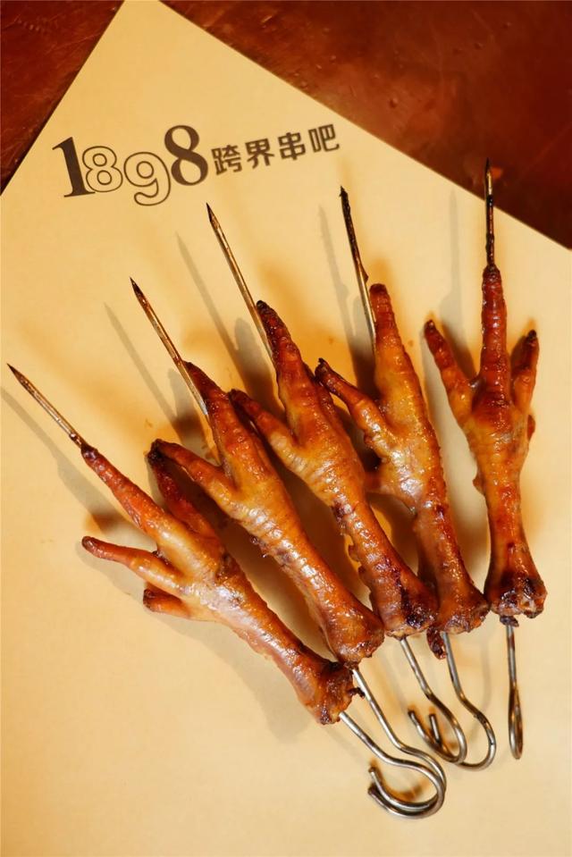 霸气东北吊炉烧烤来了!宝藏烧烤店开业就有回头客_鸽子