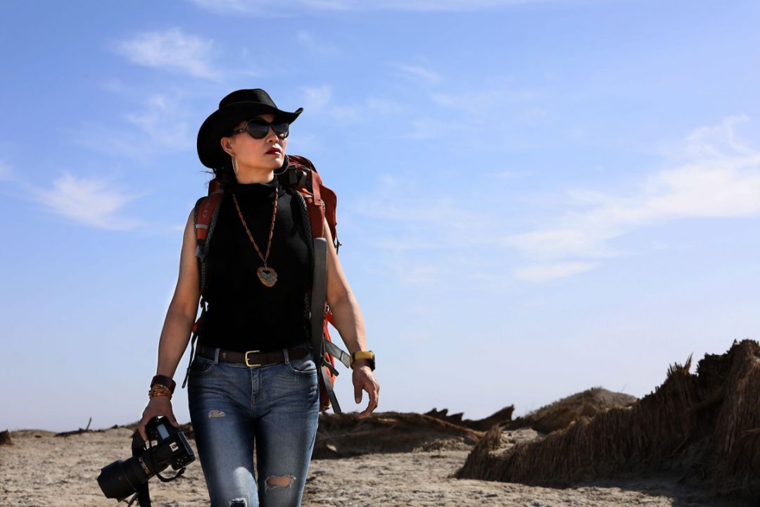 继刘雯31岁"不结婚"后,这个50岁攀登珠峰的女人火了!