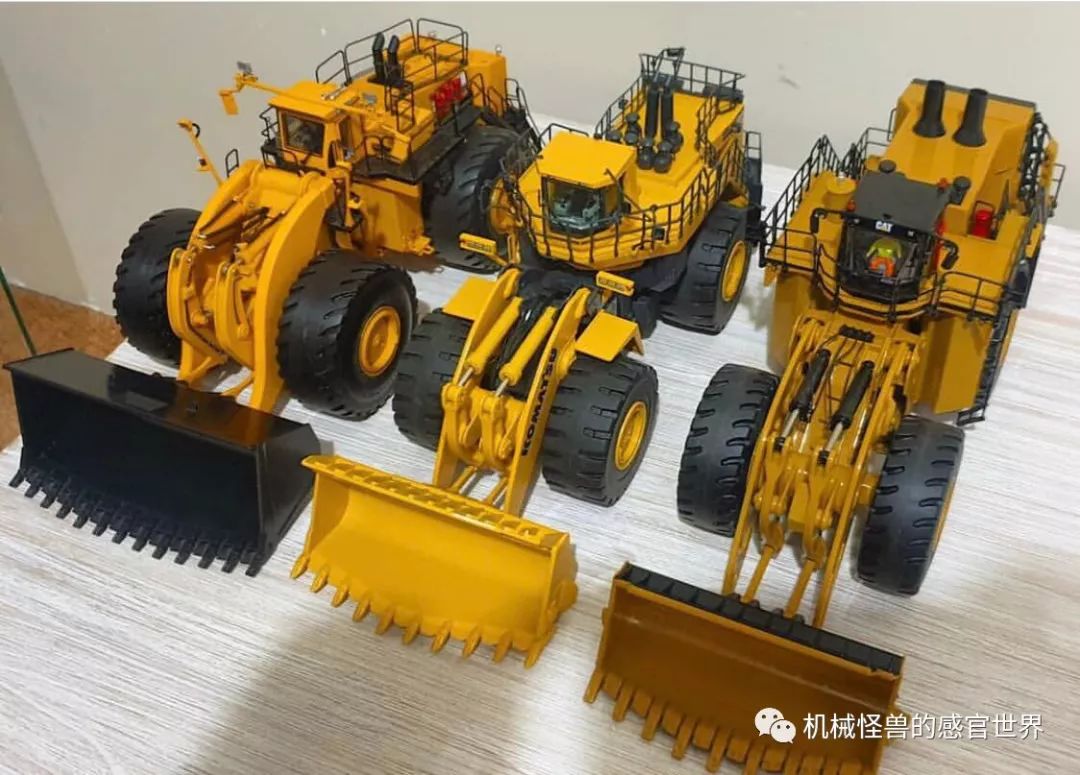 与众模型放在一起比较,加装宽胎的 l1850 趴地感更强,更加生猛▲大