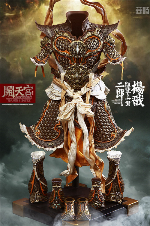 盔甲的整体也很不错,看起来很有质感,而哮天犬的可动方面也有体现