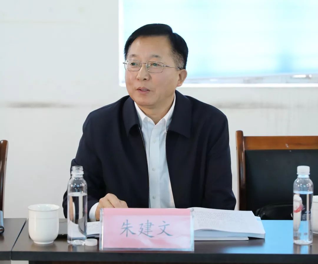 副区长朱建文表示,特色田园乡村建设要建立精细化统筹管理体系,策划
