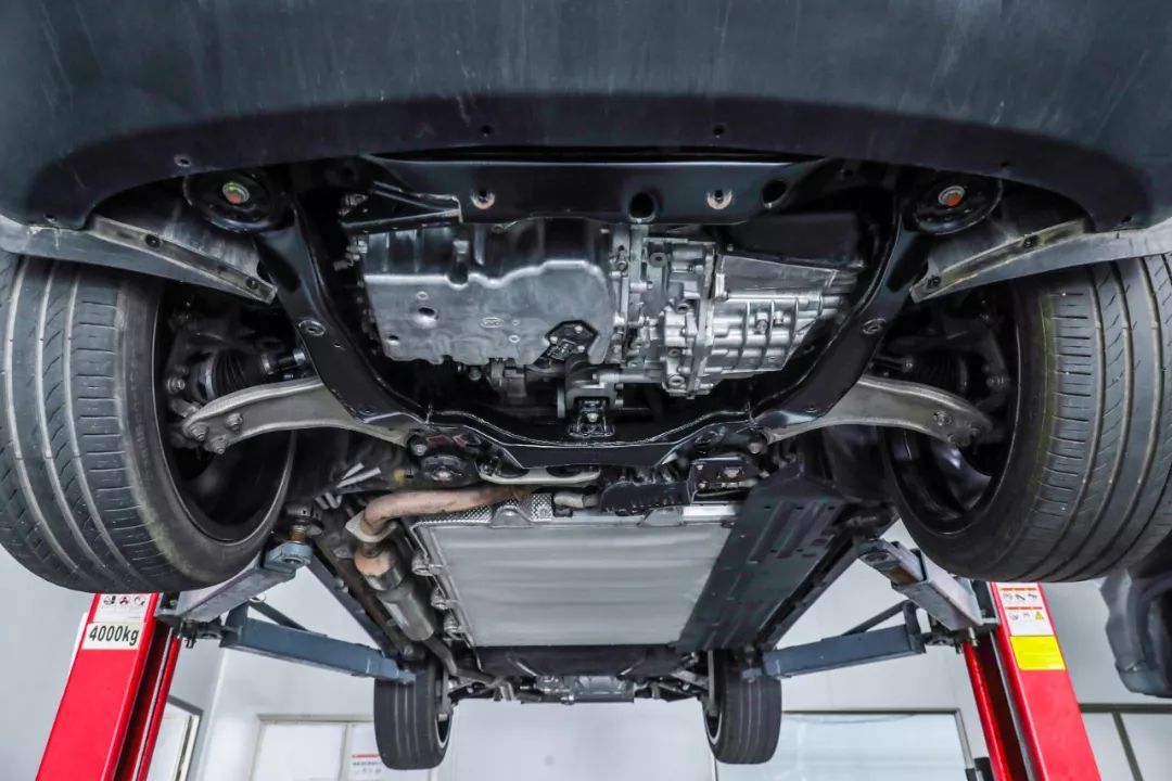 对话汉斯 聊聊比亚迪唐dm的底盘故事 | y车评