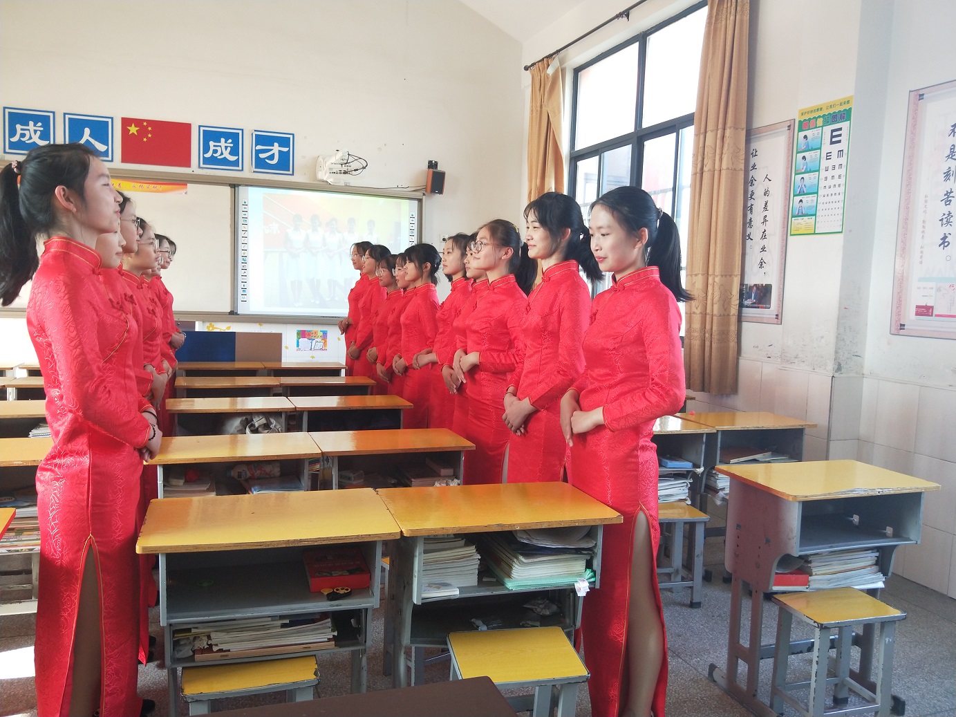 礼仪之花香满校园宝应官中学生礼仪社团培训活动