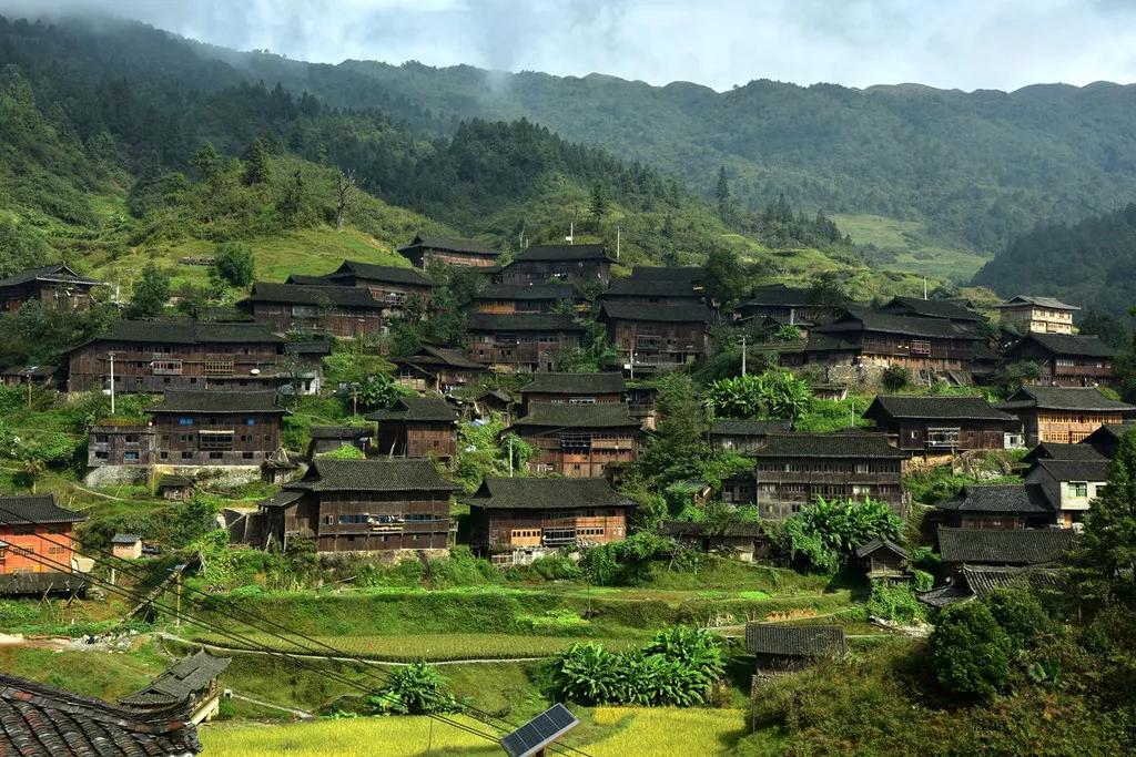 贵州黔东南乌东苗寨一个非常适合研学旅行的原始村寨