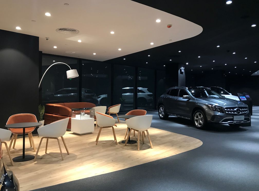 体验"10年后"奔驰4s店,售前岗仅3人 _搜狐汽车_搜狐网