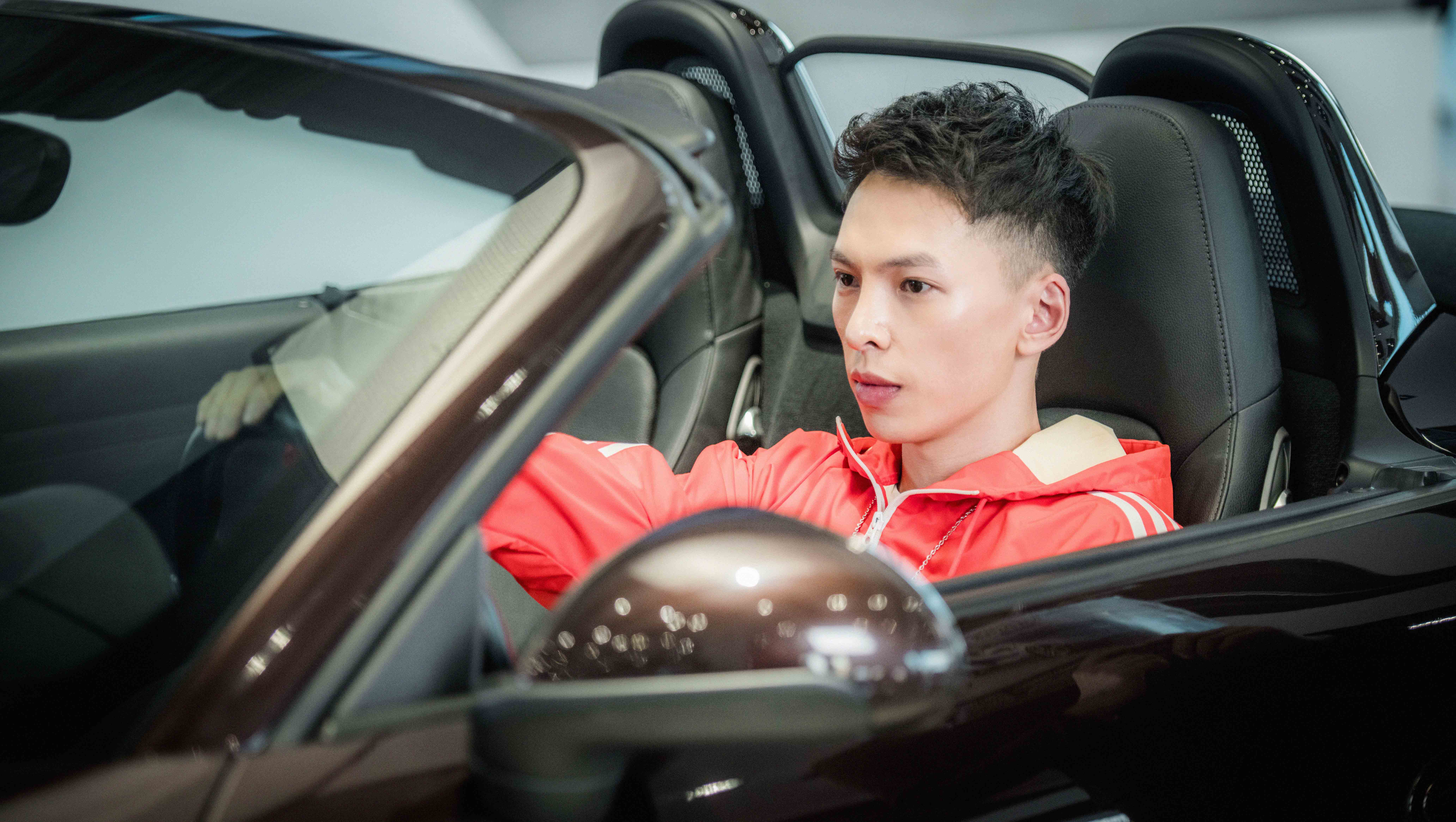 蒋雪鸣新戏今日开播 全新形象暖心上线