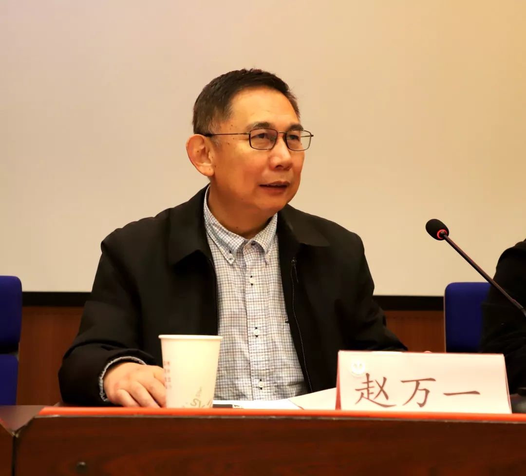 赵万一教授讲话签约仪式由国内合作办主任王群主持,学生处副处长张亚