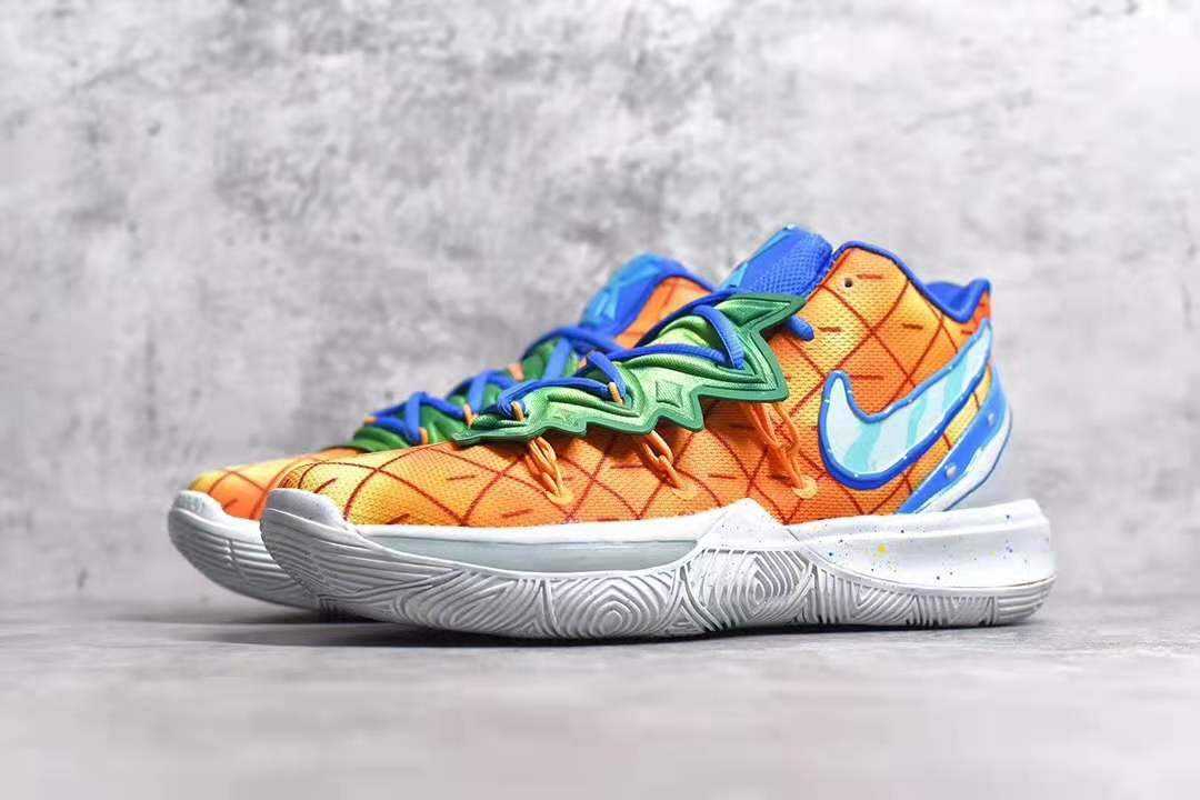 kyrie5spongebob欧文5联名菠萝屋派大星海绵宝宝篮球鞋真假对比