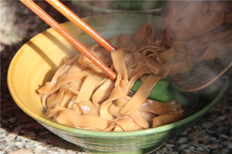 老味道勾起舌尖上的记忆——红薯面条