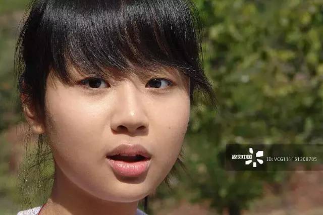 这是石锤了她整容?