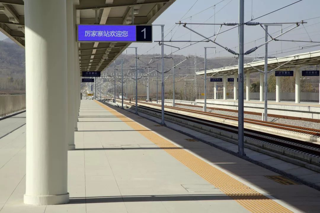 鲁南高铁厉家寨站建设纪实临港人民的高铁梦即将驶入现实