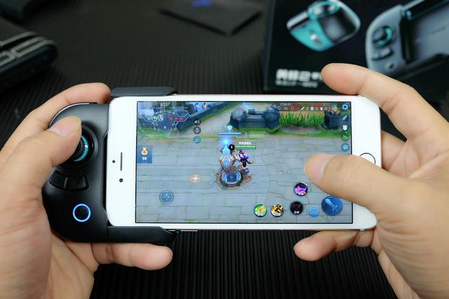 原创轻松拖看地图视野黄蜂2体感限量版测评快人一步成王者