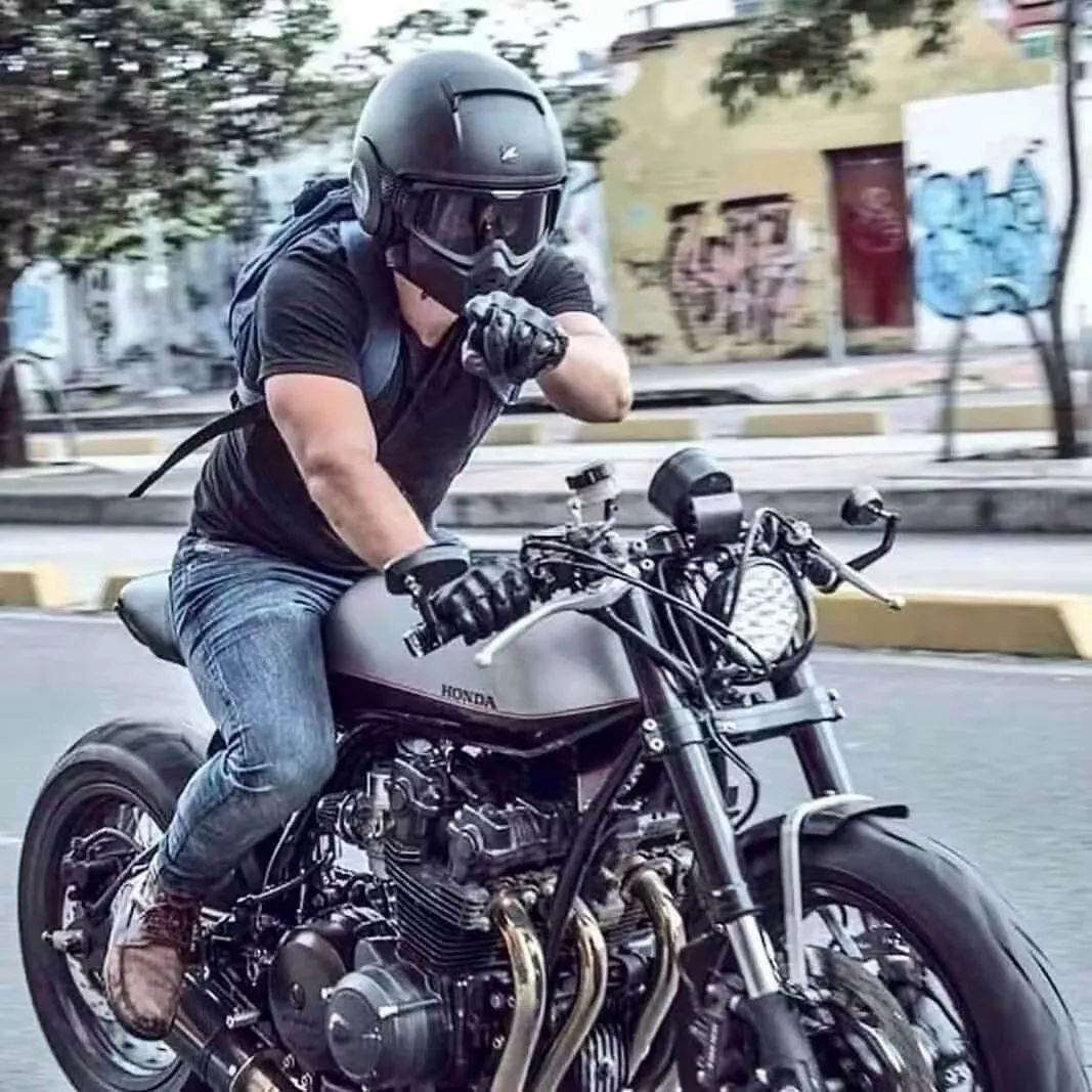 高清无水印 | 我们在路上_头像