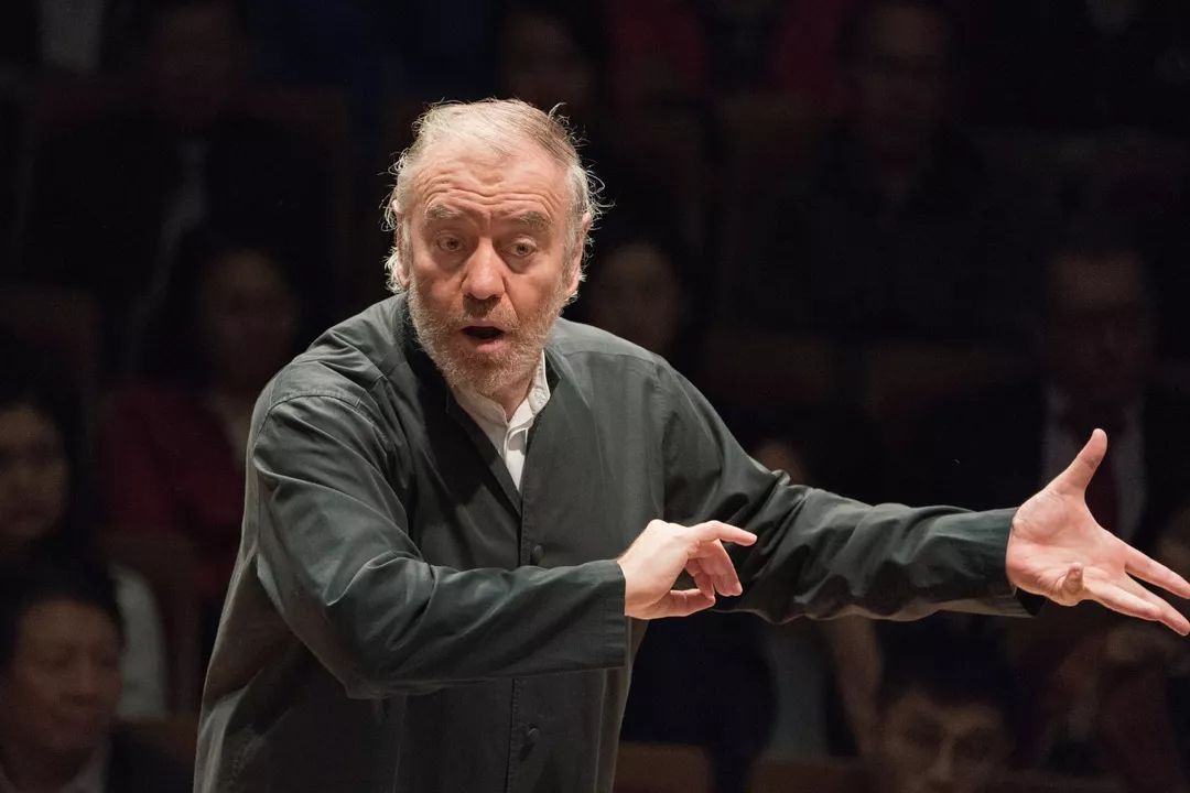 昨夜音画盛宴姐夫约定明年还来