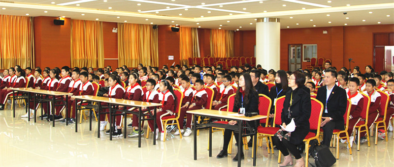 潍坊市硬笔书法教育示范校授牌仪式在潍坊博海学校隆重举行