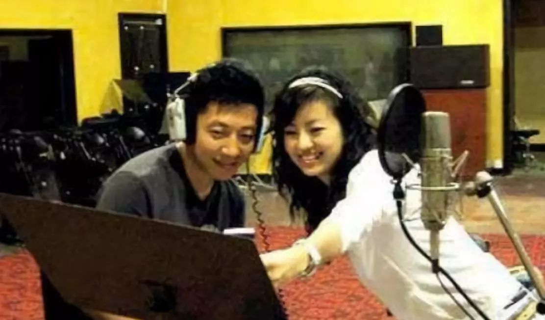 电影频道当家花旦涂经纬近照39岁仍美貌如花皮肤白皙身材纤细