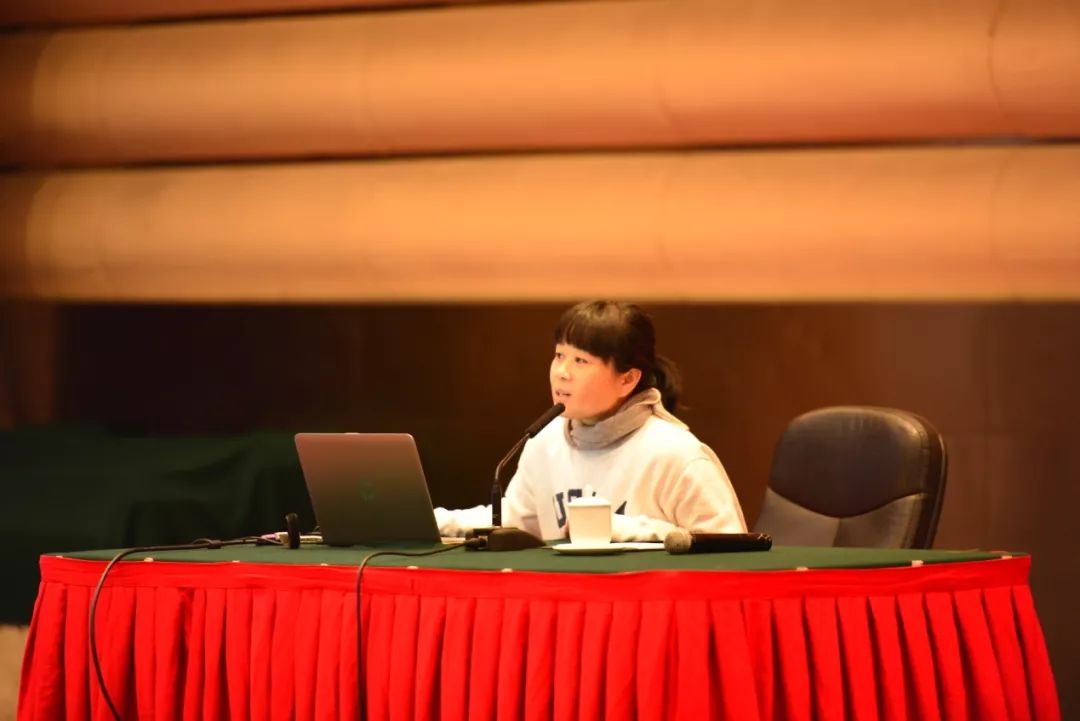 "高中学习品质科研共同体"课题负责人马艳红老师作中期工作汇报.