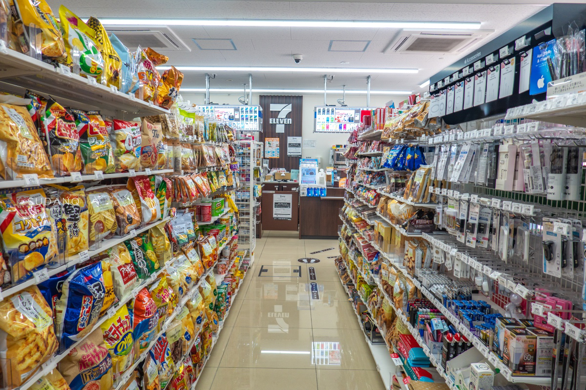 原创日本便利店为什么受欢迎麻雀虽小五脏俱全比逛超市好玩