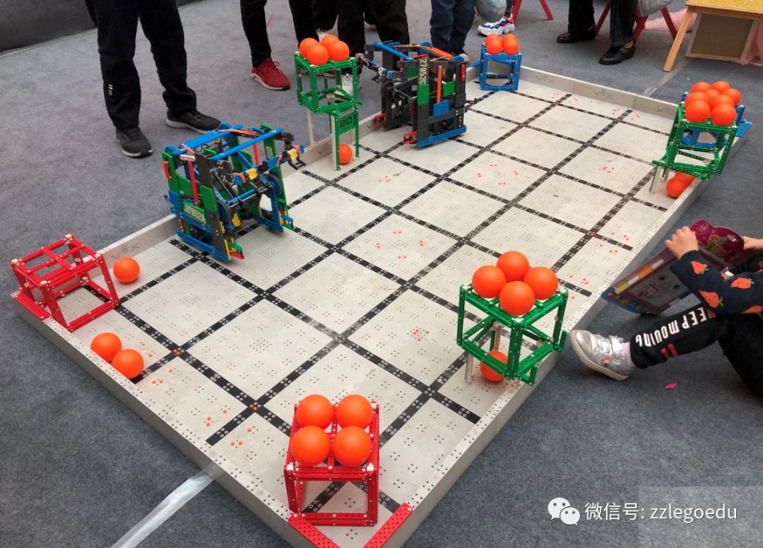 乐高机器人风采展全民机器人时代来袭