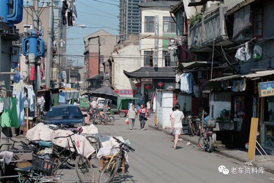 1994年和1999年的上海街景