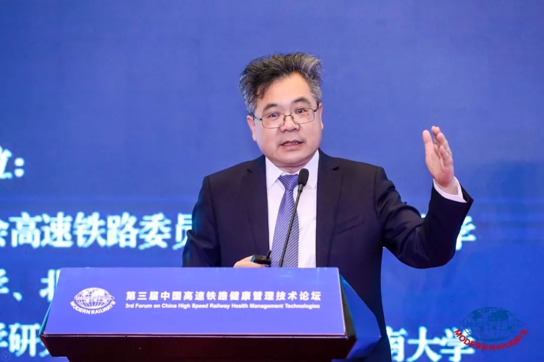 快来看哪些大咖在铁路技术装备展第二日打卡了