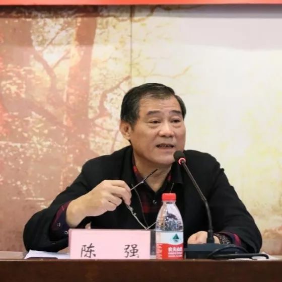 上海市体育彩票管理中心副主任陈恭伟,徐志刚出席会议