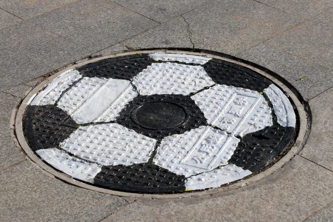 牢记教育使命追逐足球梦想