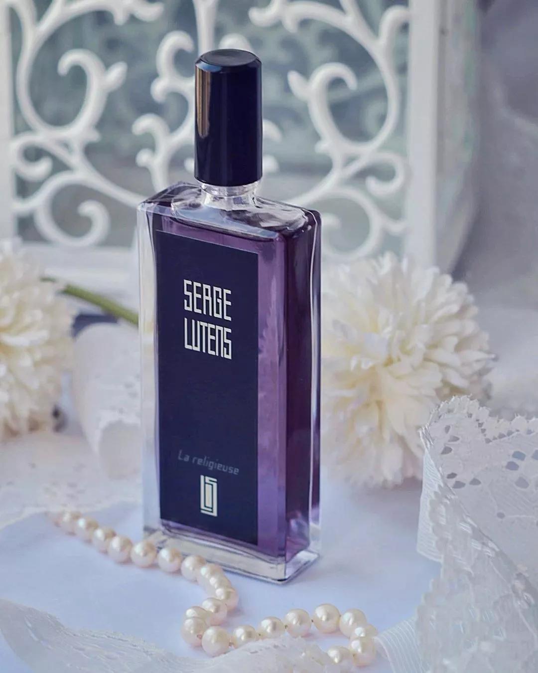 芦丹氏修女以禁欲之名行色诱之实