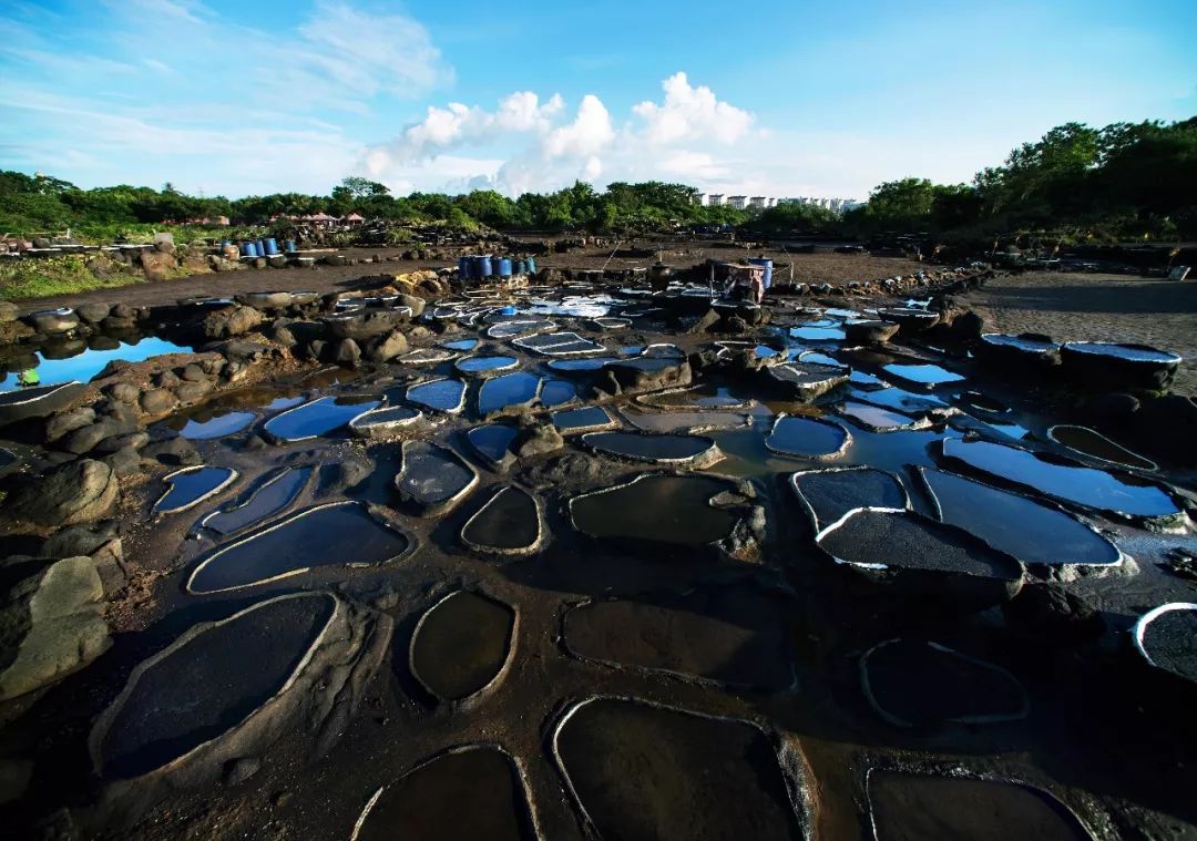 海南儋州古盐田传承千百年的技艺