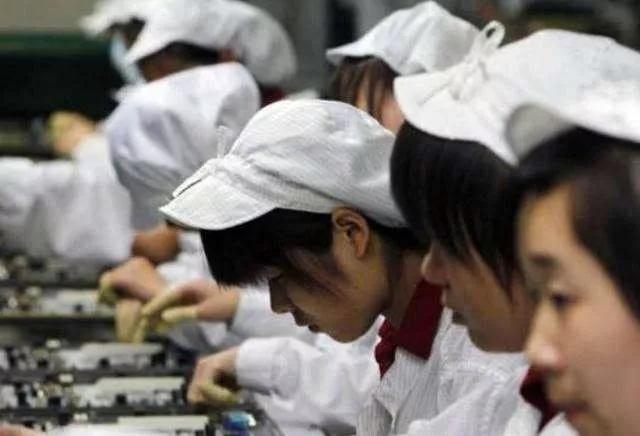 败给时代：苹果生产线为何要搬离中国？