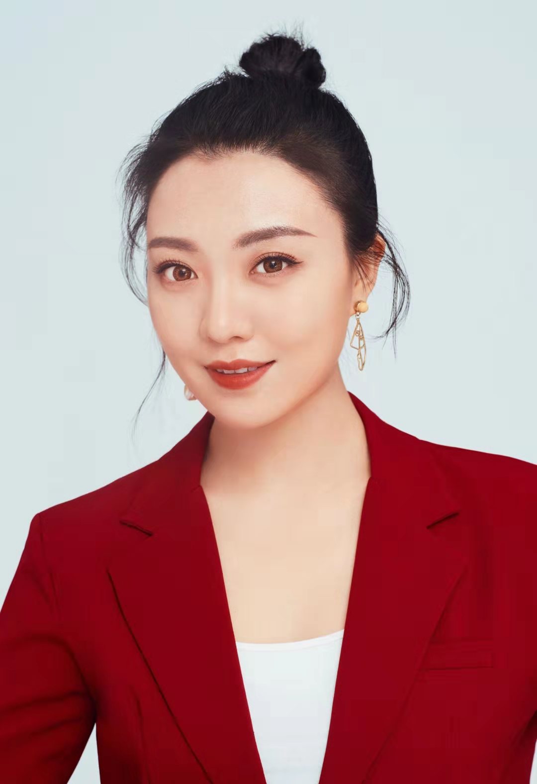 传统京剧《四郎探母》和《红鬃烈马》即将上演 _郑潇