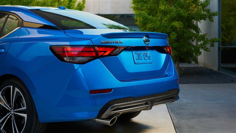 更运动也更科技新款日产sentra美版轩逸首次亮相