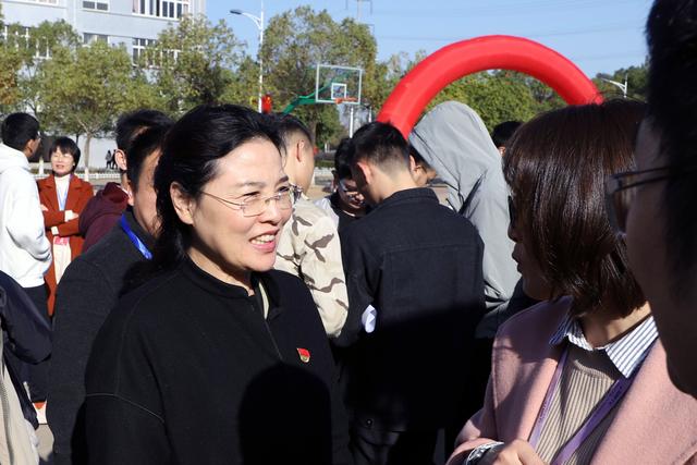 江西工业职业技术学院举办南昌知名企业专场招聘会