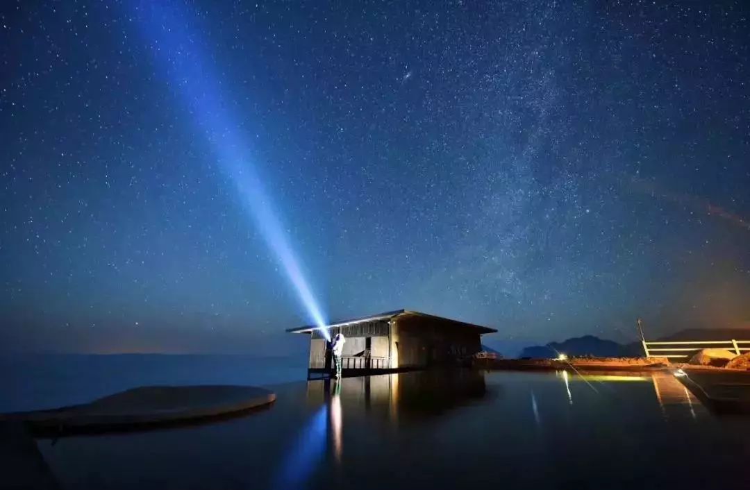 北緯30度的壯觀雲海和滿天繁星全景3日雲海追星計劃