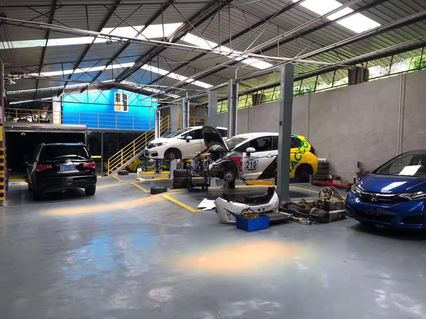 爆改废旧厂房,瑞森车业变身重庆汽车改装圈的798艺术区