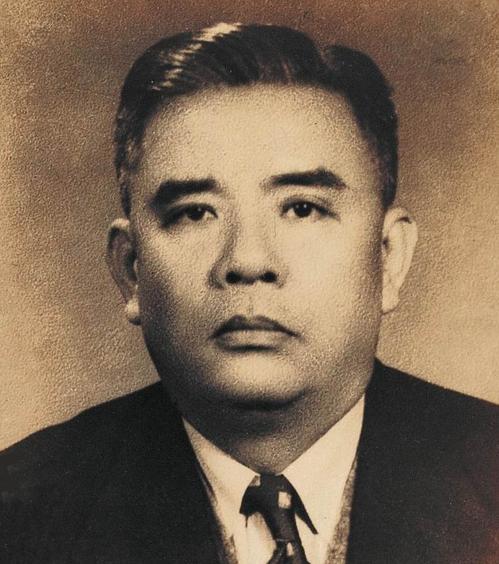 同时,郑介民还有一位堂弟,叫郑庭笈,也是一位黄埔学生,抗战名将,曾在