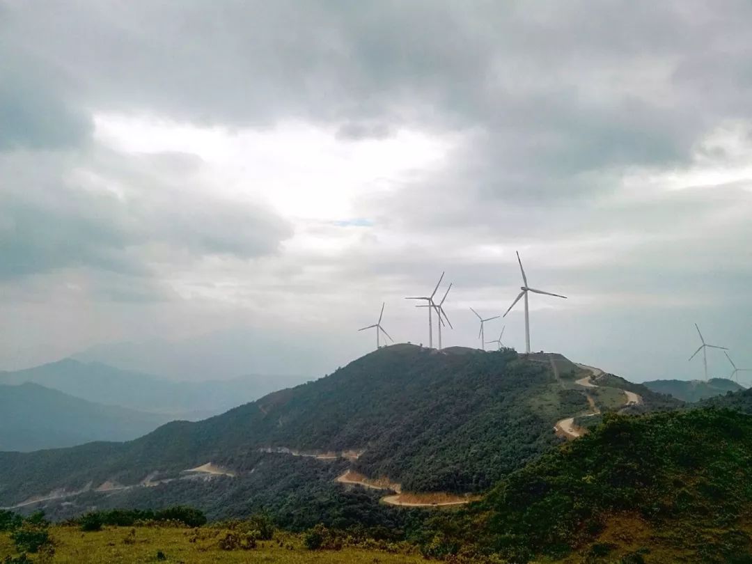 霞洞浮山岭图片