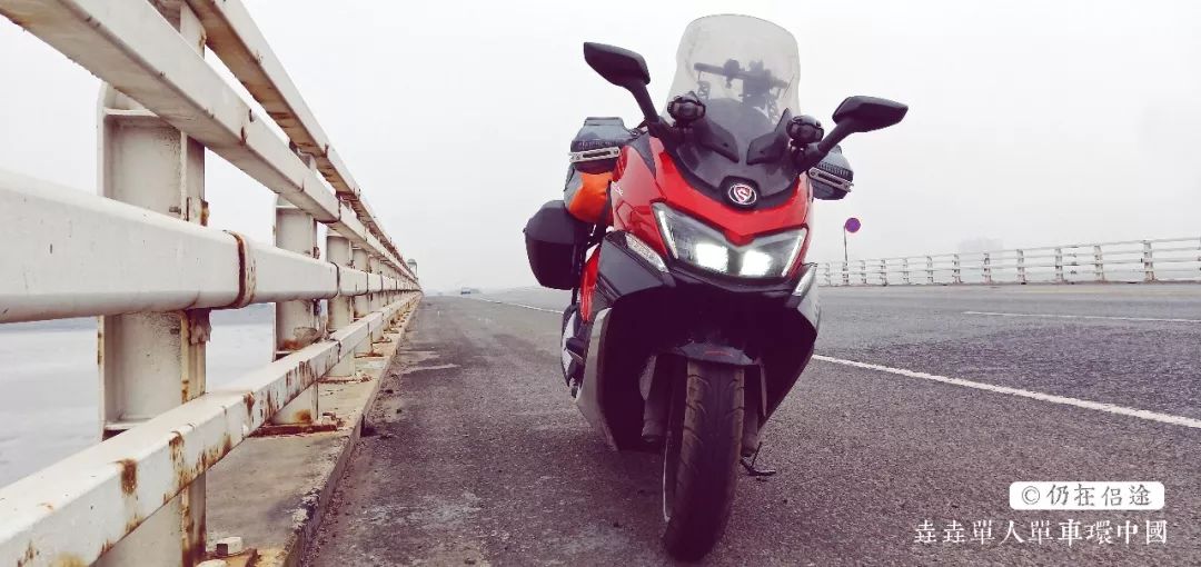 摩旅中国女魔头环华骑行第一周在路上还是躲不过被催婚二