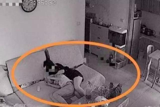 12岁女孩约男同学到家里玩,监控拍下的一幕,爸爸的脸都黑了