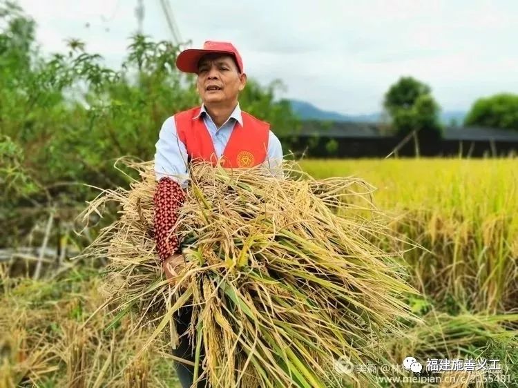 退伍不褪色记退伍军人肖启荣的公益情怀