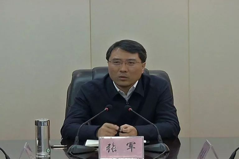 县长张军出席会议并讲话再细化 再完善 再提升对规划设计方案进行丹河